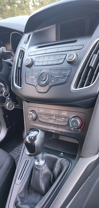 Ford Focus cena 32500 przebieg: 234000, rok produkcji 2015 z Oborniki małe 211